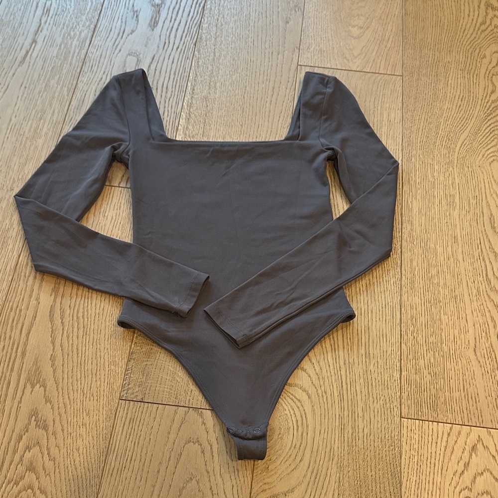Aritzia Babaton Charcoal Square-Neck Bodysuit
